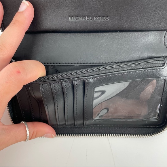 Michael Kors Jet Set Wristlet Wallet Gray Monogram Faux Leather - Picture 6 of 8